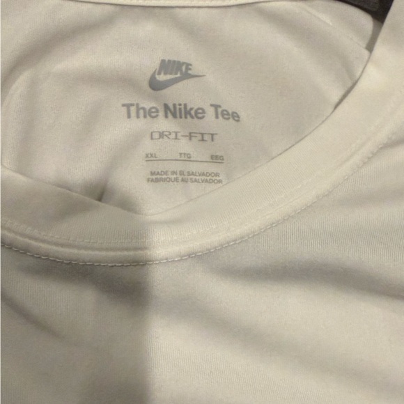 Nike White Short Sleeve Dri-FIT Performance Tee - Picture 3 of 3